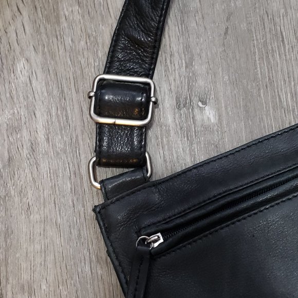 Fossil * Black Black Leather & Nylon Crossbody Bag - Picture 4 of 7